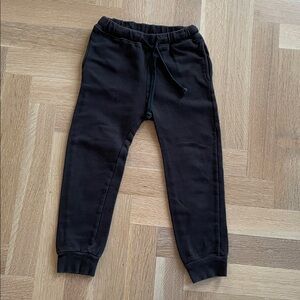 Nadadelazos sweatpants size 8-10